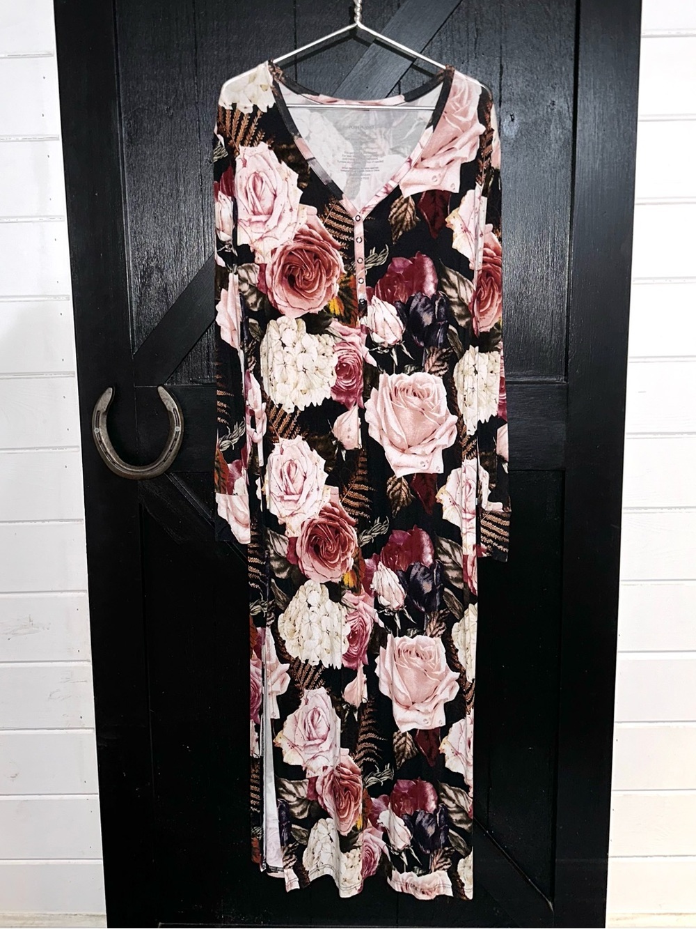Posh Peanut Women’s Zoey Floral Rose Bamboo Maxi Dress Snap V-Neck Size Small